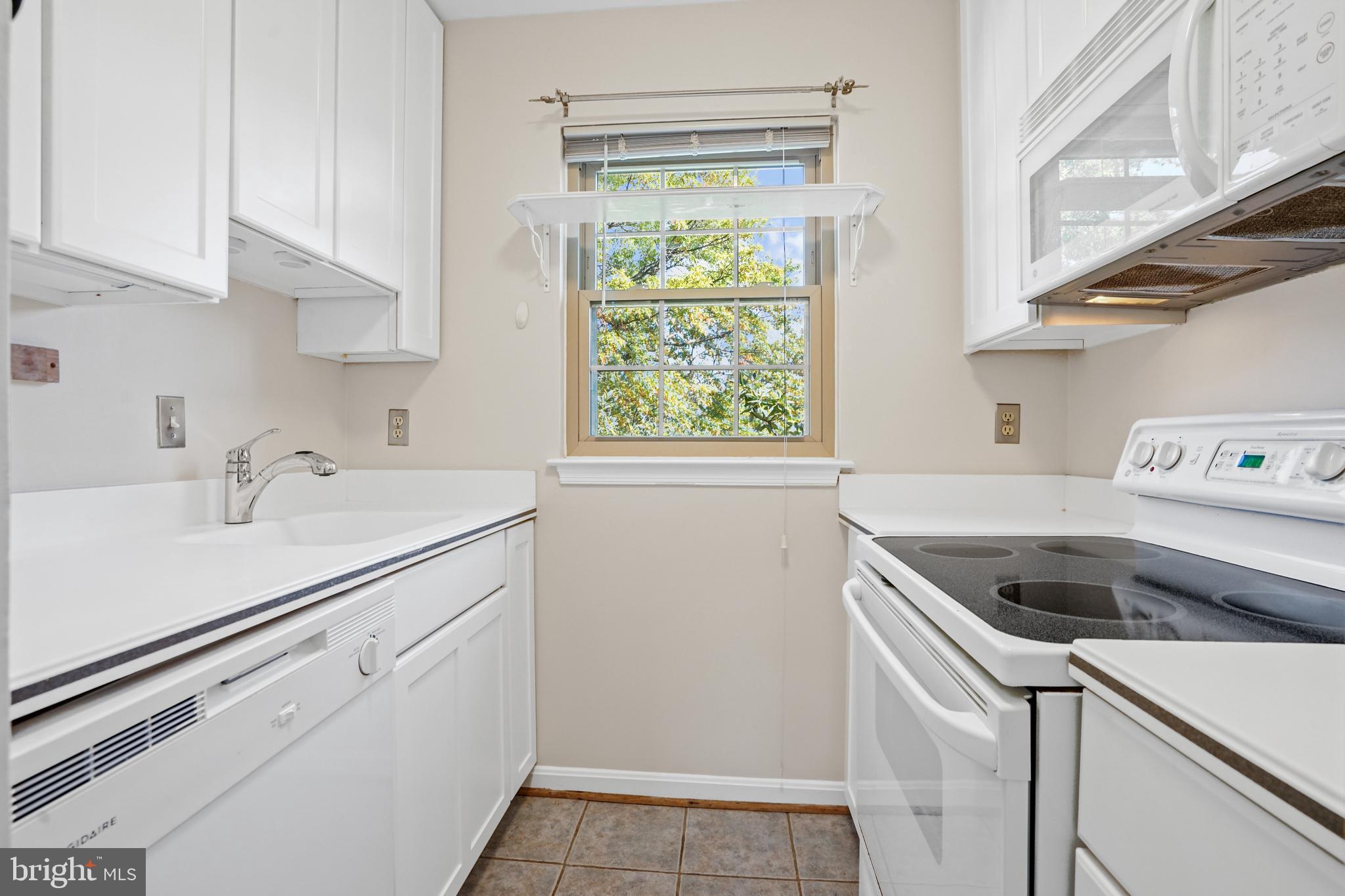 OLD TOWN - Residential Lease