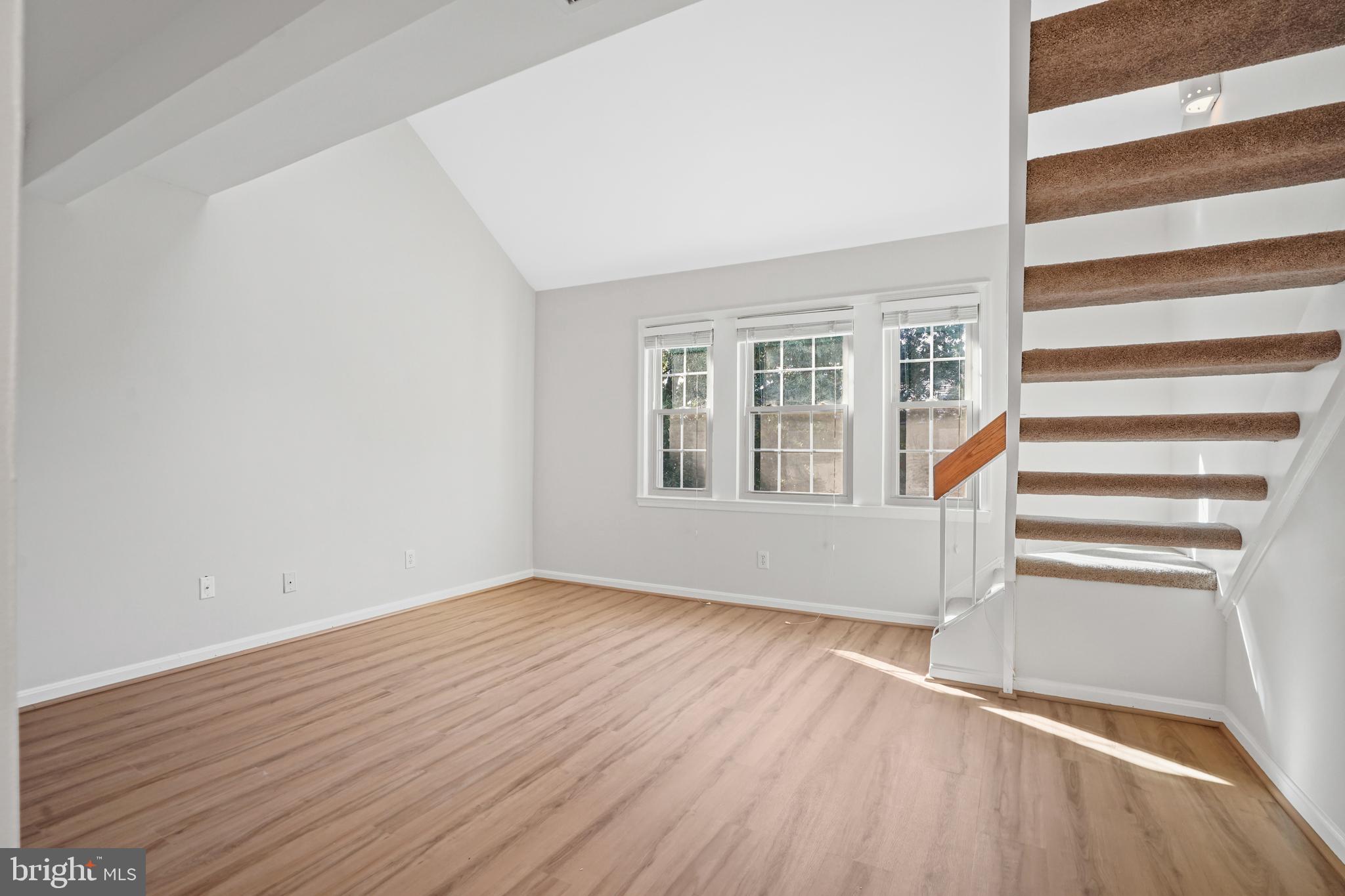 OLD TOWN - Residential Lease