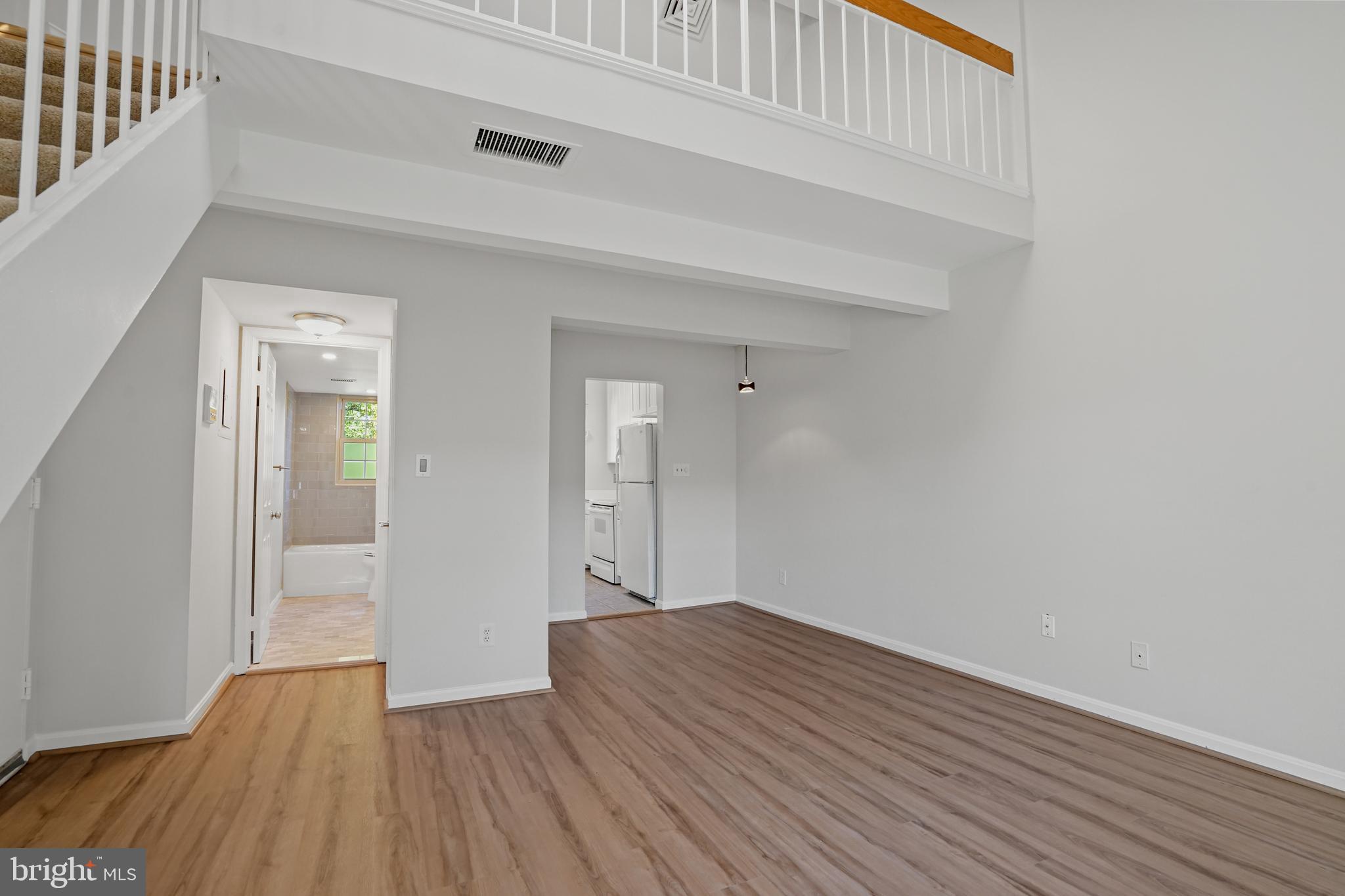 OLD TOWN - Residential Lease