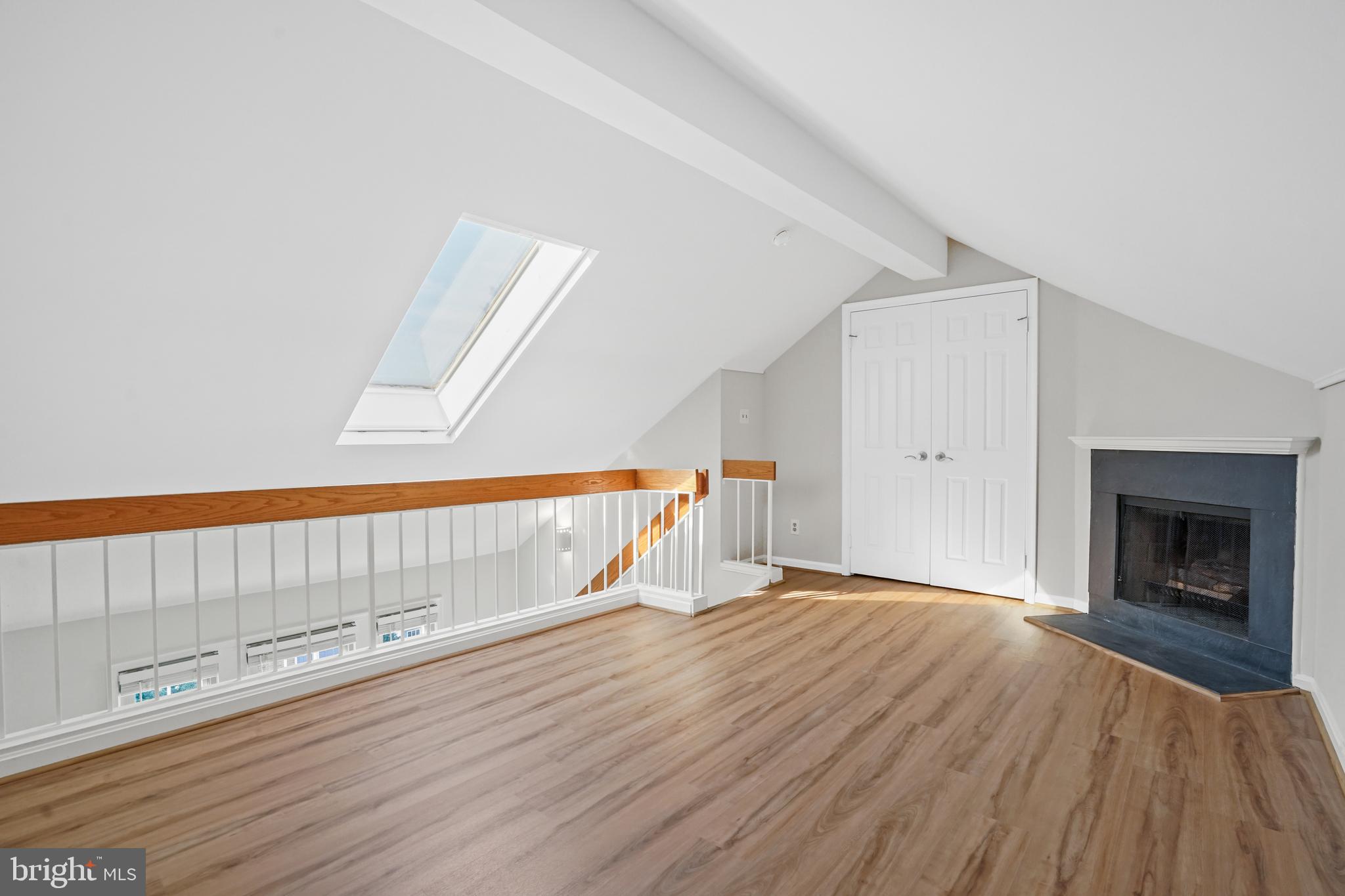 OLD TOWN - Residential Lease