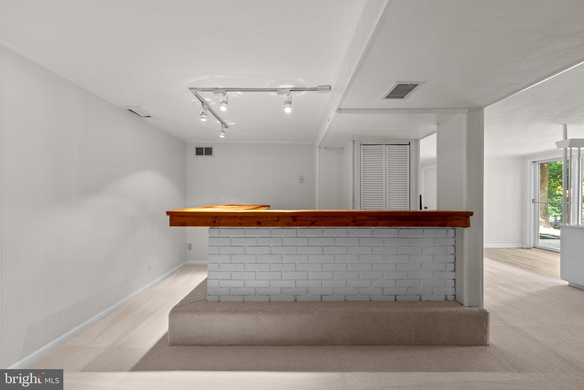 WORTHINGTON - Residential