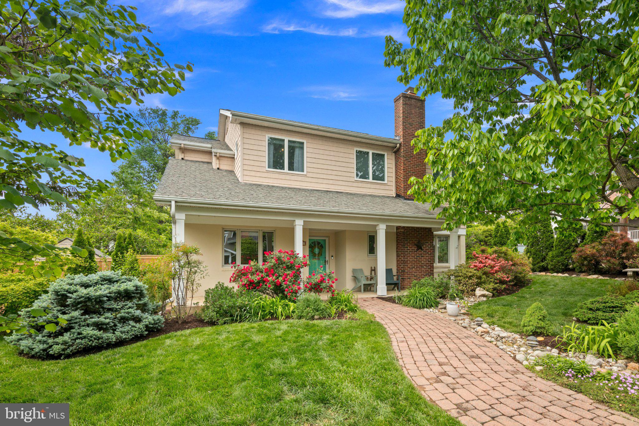 TUCKAHOE VILLAGE - Residential