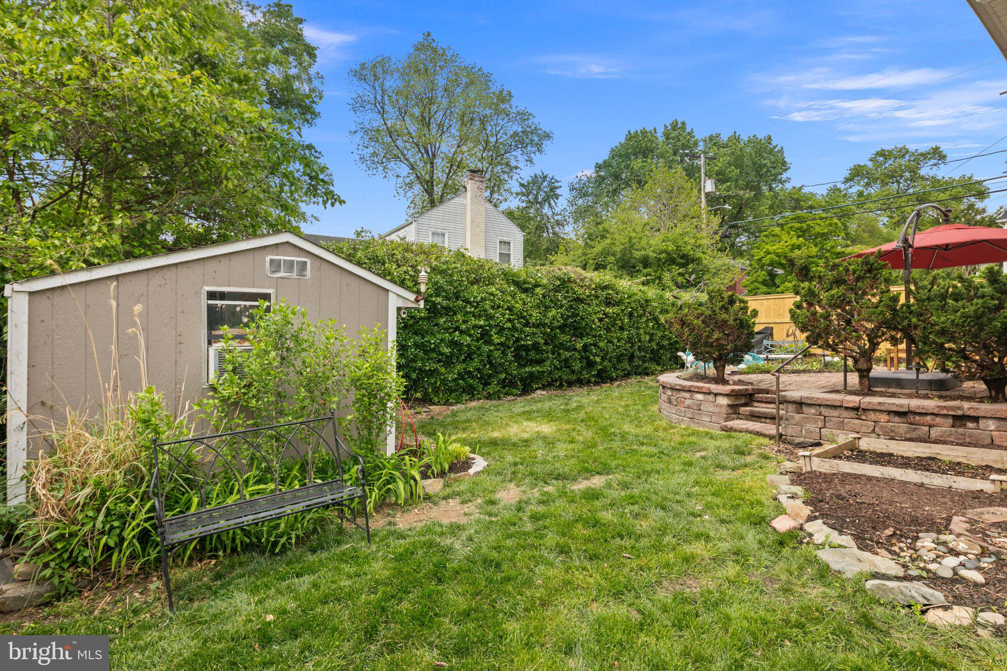TUCKAHOE VILLAGE - Residential