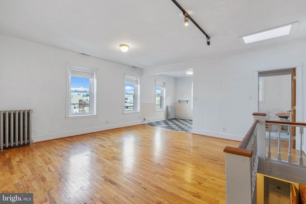 Photo of 732 Tasker Street #3, PHILADELPHIA, PA 19148 (MLS # PAPH2561570)