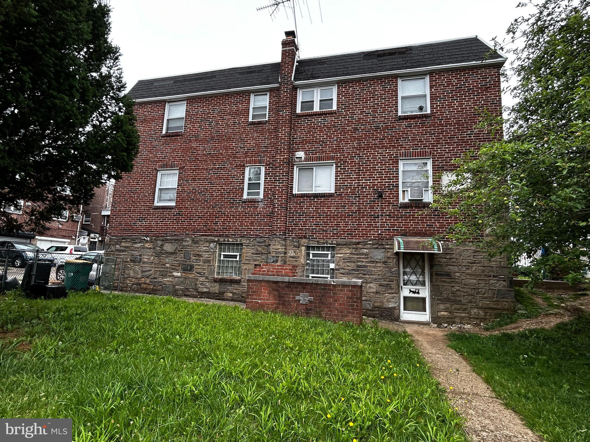 Welcome to this well-maintained, income-generating duplex situated on a spacious corner lot. This property features two fully occupied units, each offering 2 bedrooms and 1 bathroom with a functional and comfortable floor plan. Both units include access to a shared basement, providing additional storage or potential for further use.
Ideal for both owner-occupants and investors, the building has been thoughtfully maintained with recent updates, including newer stoves and brand-new water heaters. Tenants are currently on a month-to-month lease, offering flexibility for future plans.
Outside, enjoy a charming and large yard perfect for relaxation or entertaining, along with off-street parking for two full-size vehicles located at the rear of the property.
Conveniently located near public transportation, shopping centers, and schools, this duplex presents an excellent opportunity for steady rental income in a prime location.
