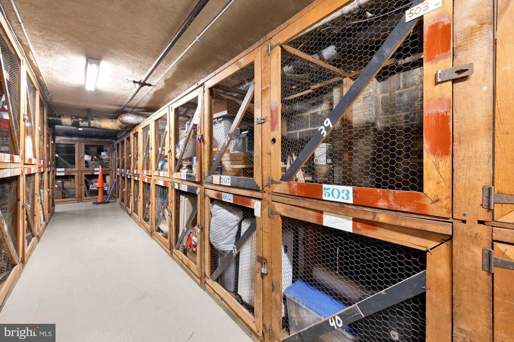 CARLYN PLACE - Residential Lease