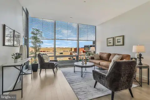 MLS: DCDC2274168