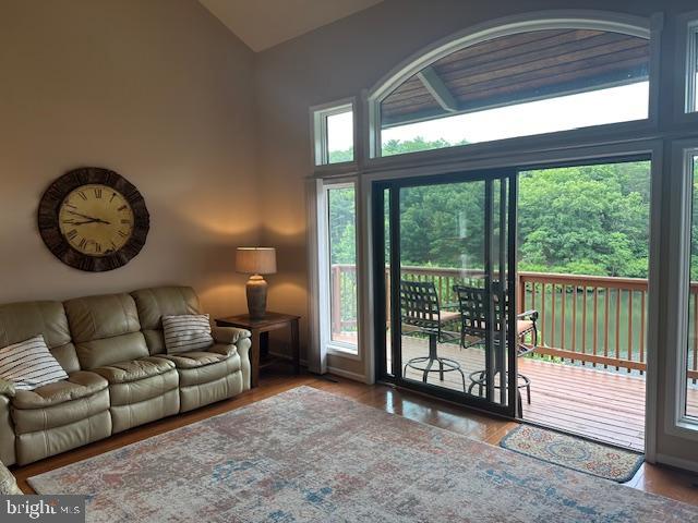 WOODS RESORT - Residential