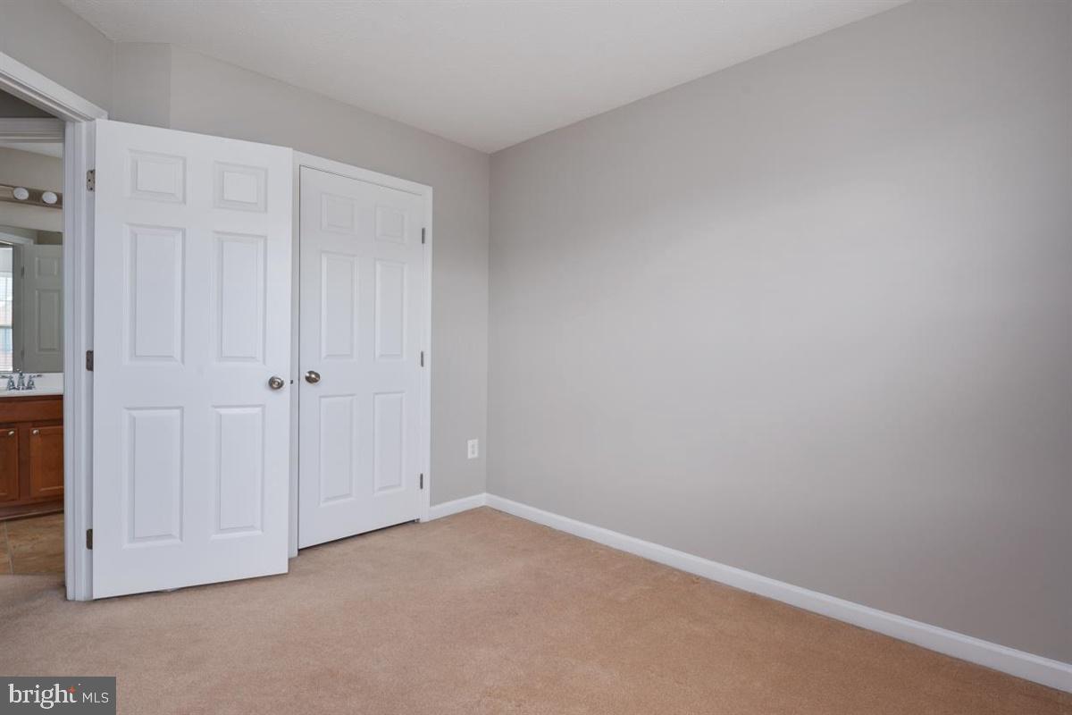 TANYARD SPRINGS - Residential