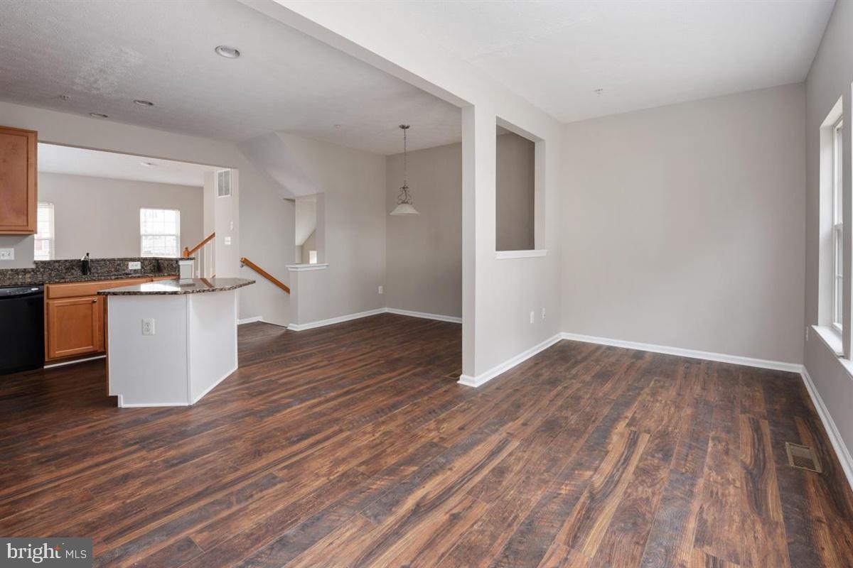 TANYARD SPRINGS - Residential