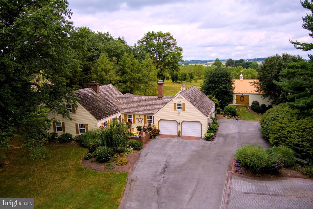 Photo of 2323 Spruce Street, Manheim, PA 17545 (MLS # PALA2048282)