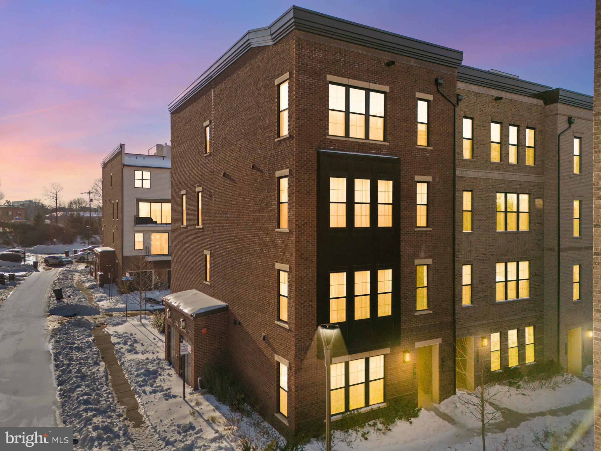 UNION PARK AT MCLEAN - Residential