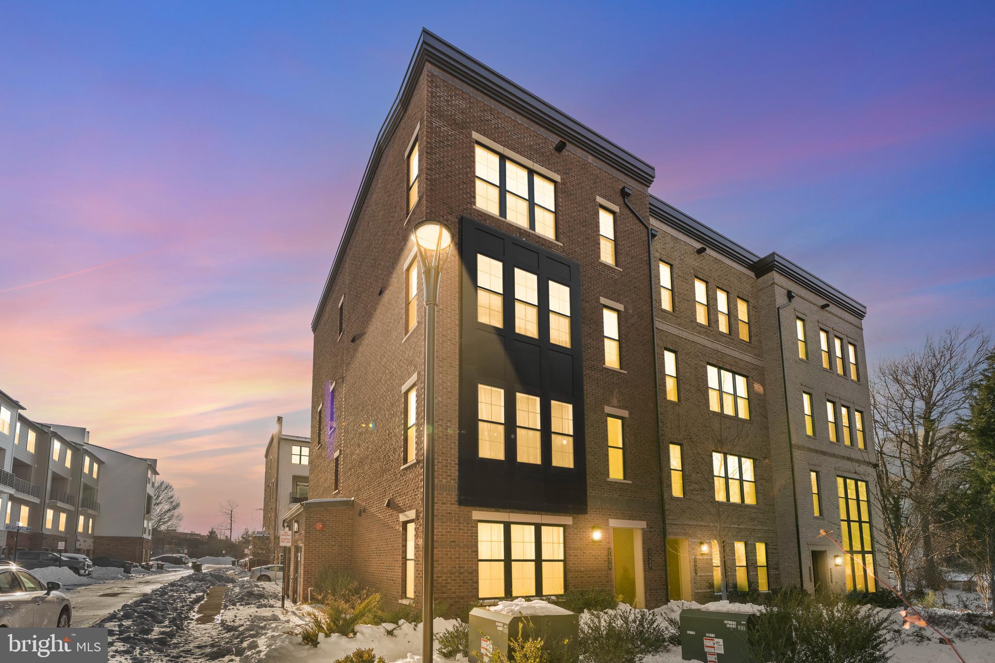 UNION PARK AT MCLEAN - Residential