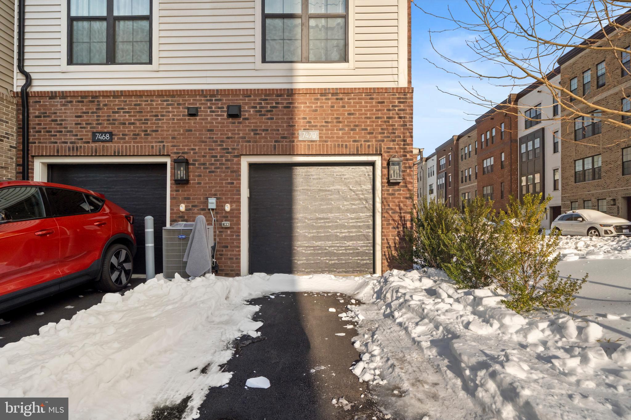 UNION PARK AT MCLEAN - Residential