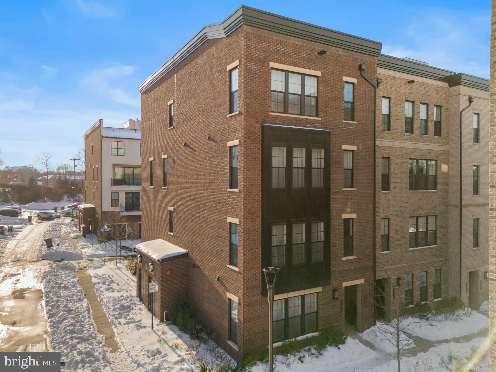 UNION PARK AT MCLEAN - Residential