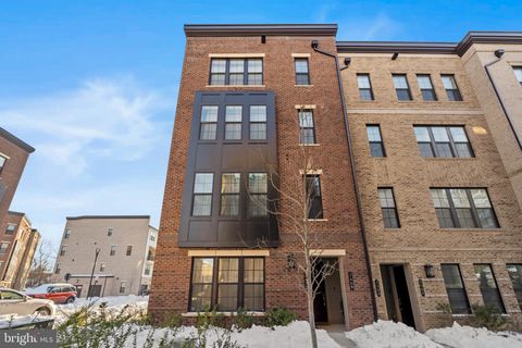 7470 BACKETT WOOD TERRACE 301 MCLEAN VA 22102