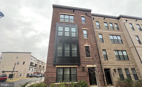 7470 BACKETT WOOD TERRACE 301 MCLEAN VA 22102