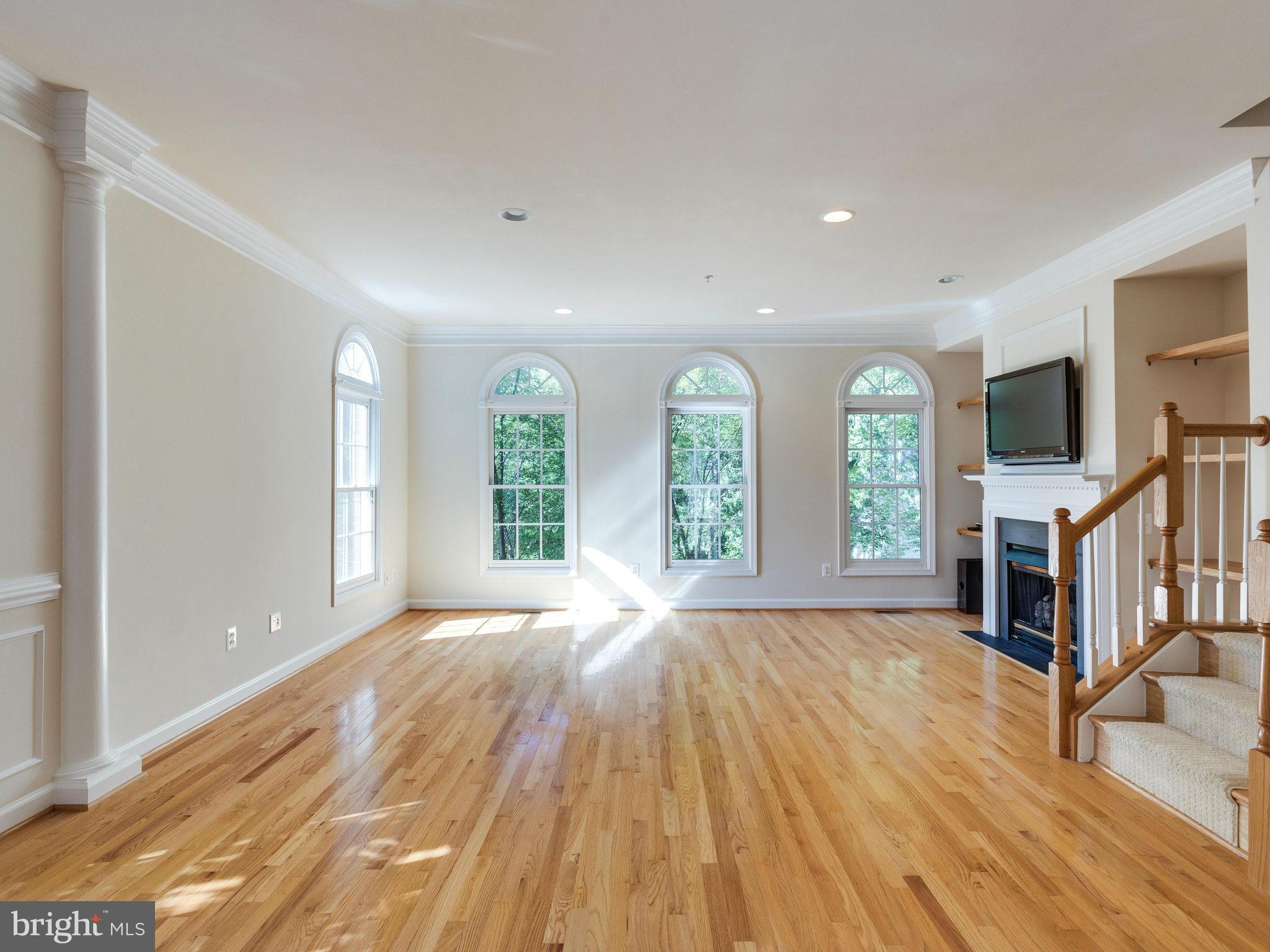 TYSONS VILLAGE - Residential Lease