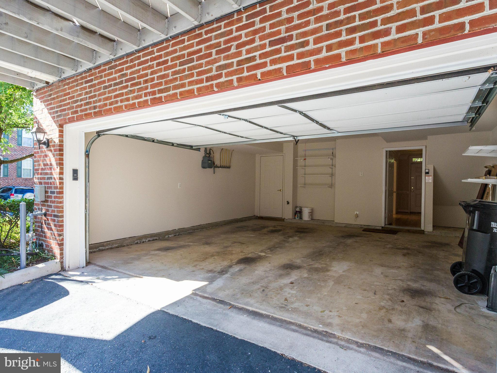 TYSONS VILLAGE - Residential Lease