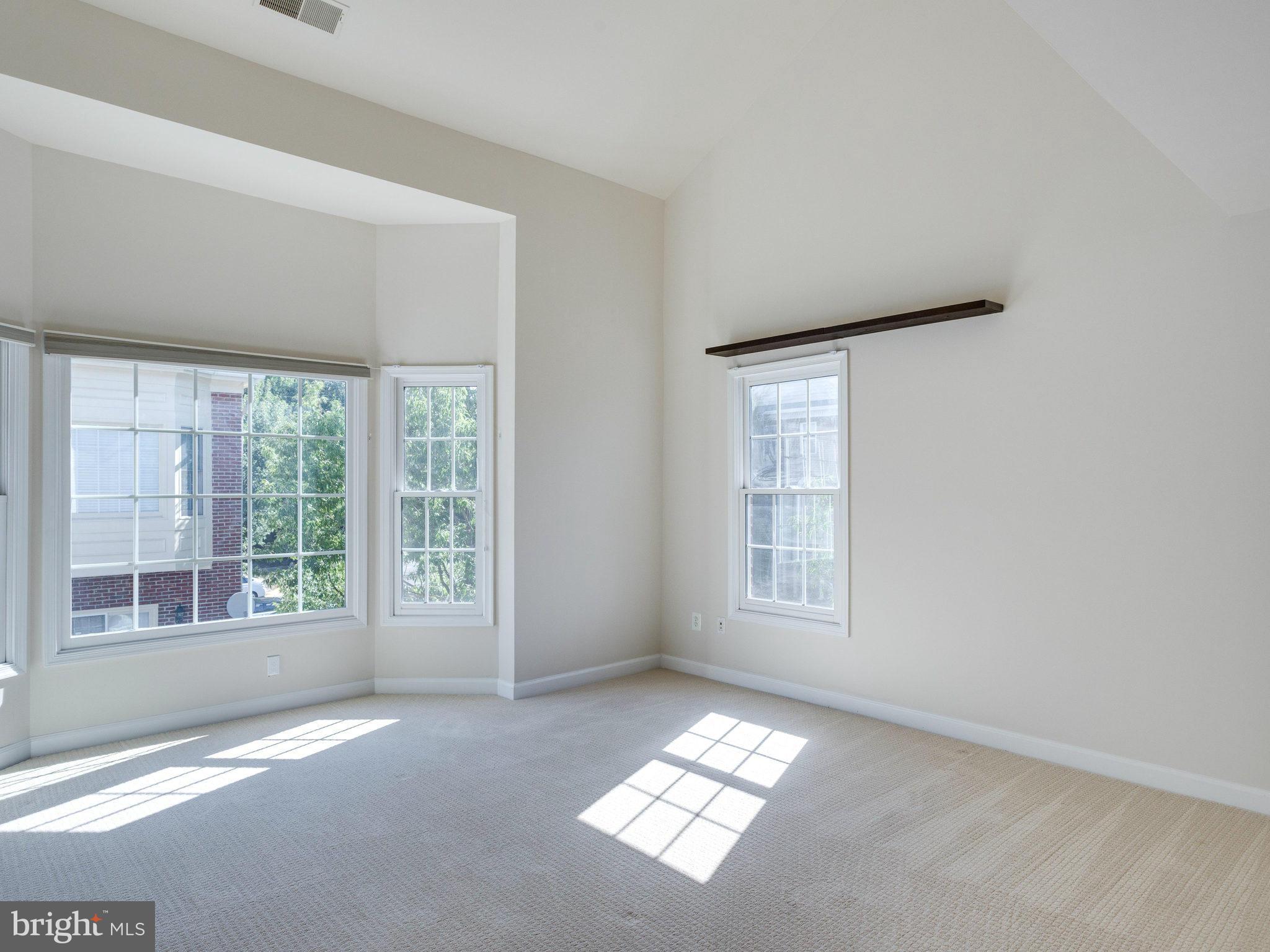 TYSONS VILLAGE - Residential Lease