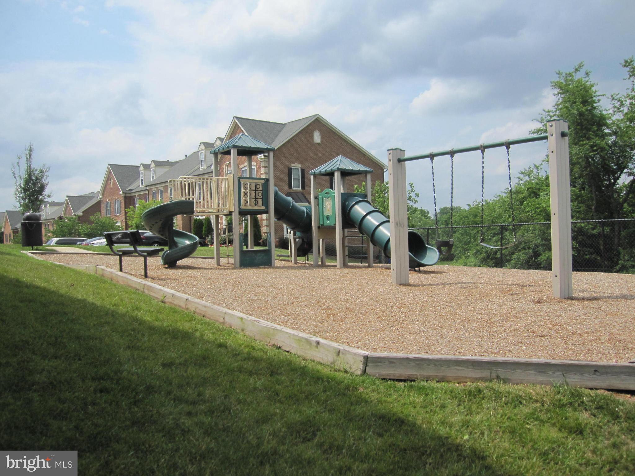 VILLAGES OF URBANA - Residential Lease