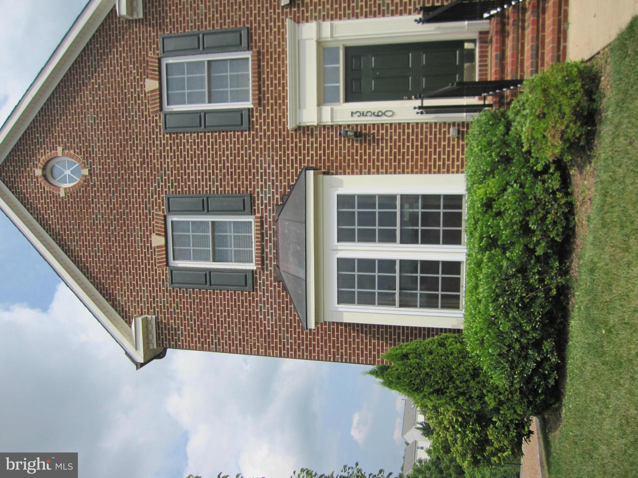 VILLAGES OF URBANA - Residential Lease