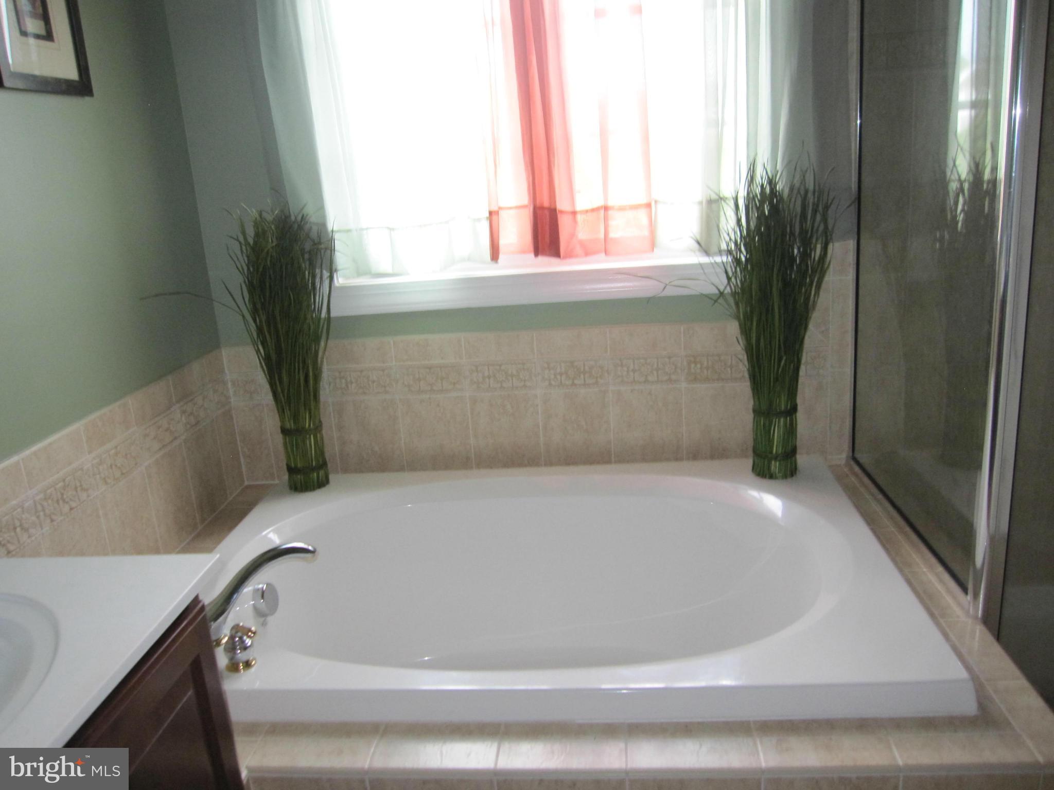 VILLAGES OF URBANA - Residential Lease