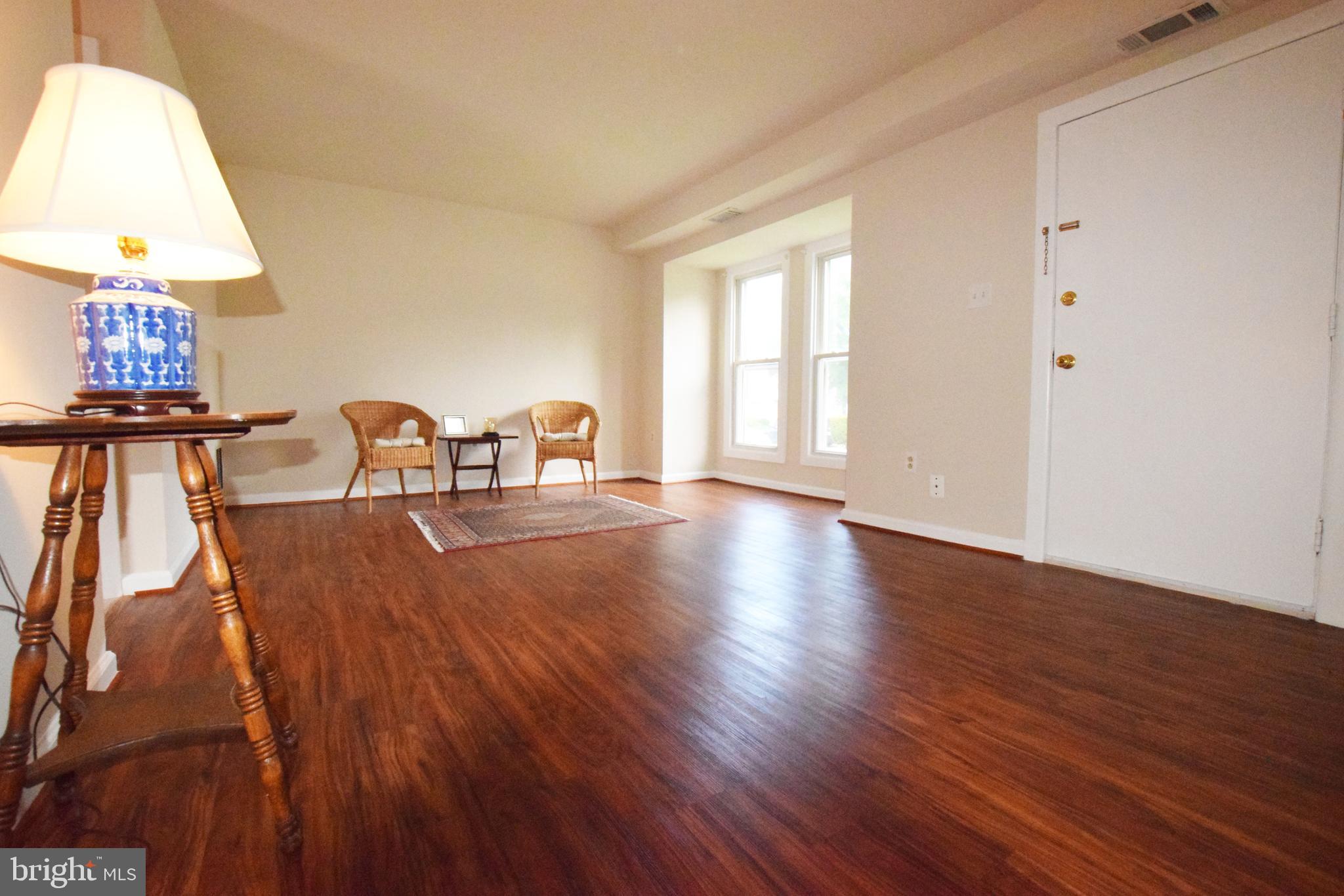 VIRGINIA KNOLLS - Residential