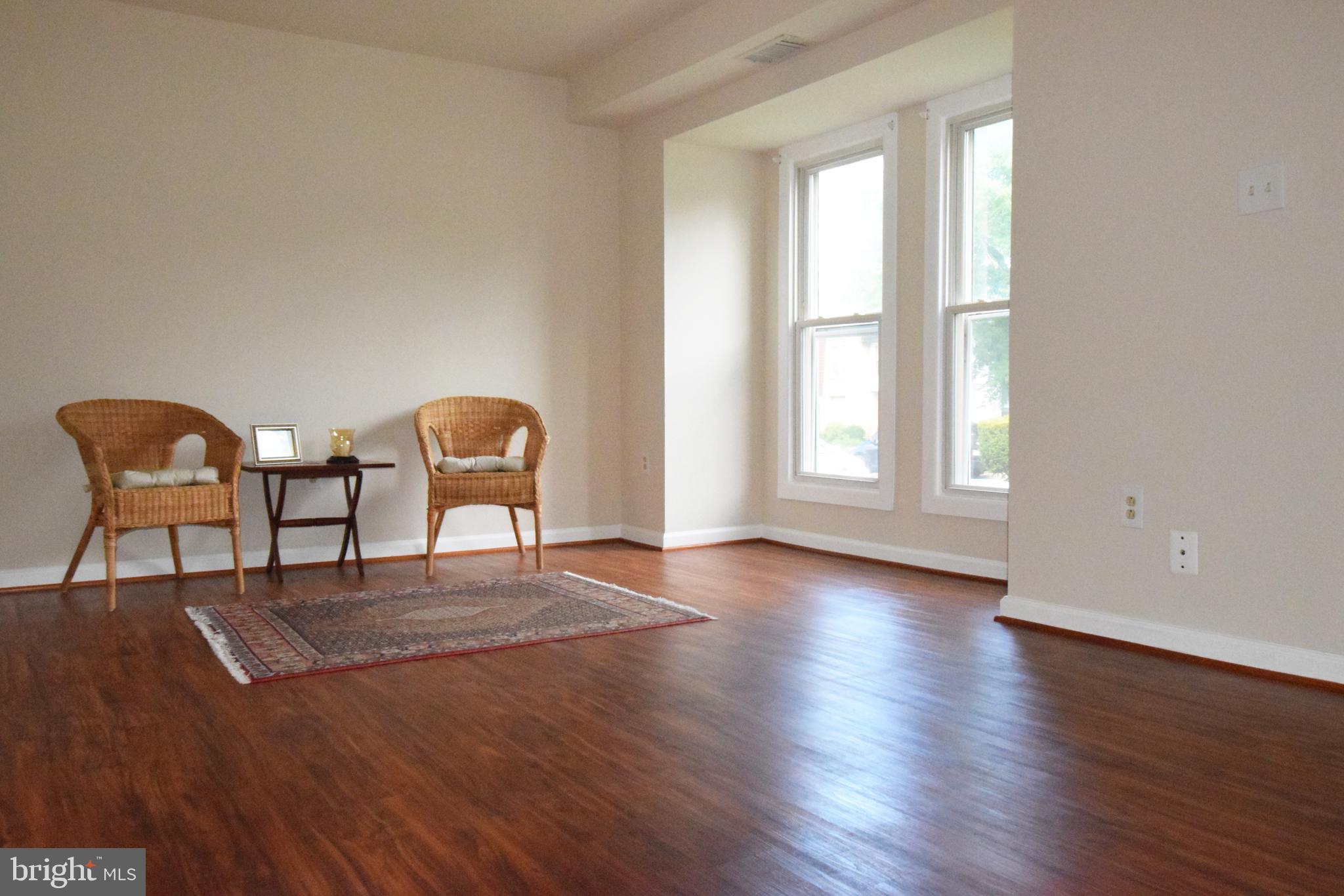 VIRGINIA KNOLLS - Residential