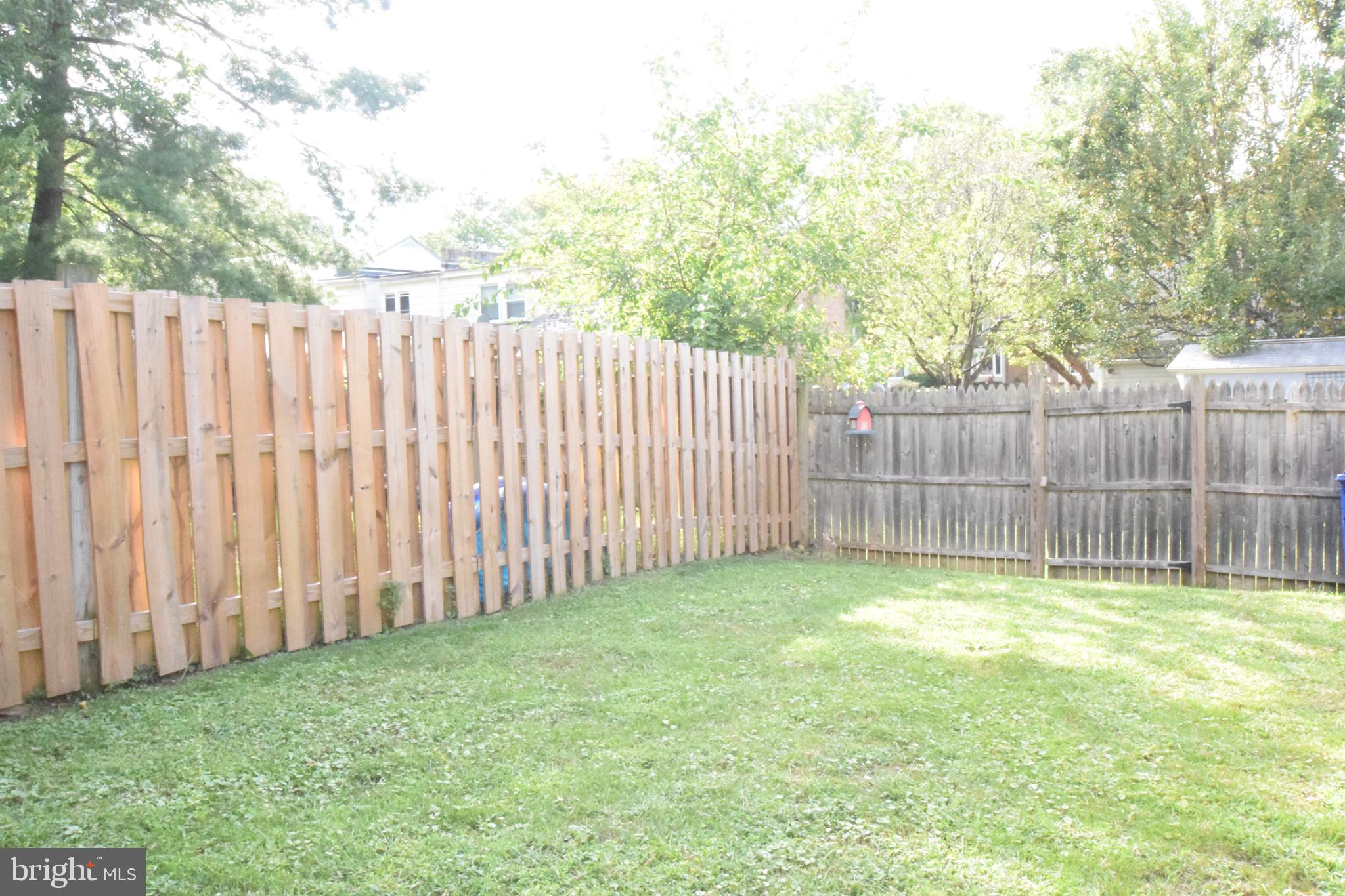 VIRGINIA KNOLLS - Residential