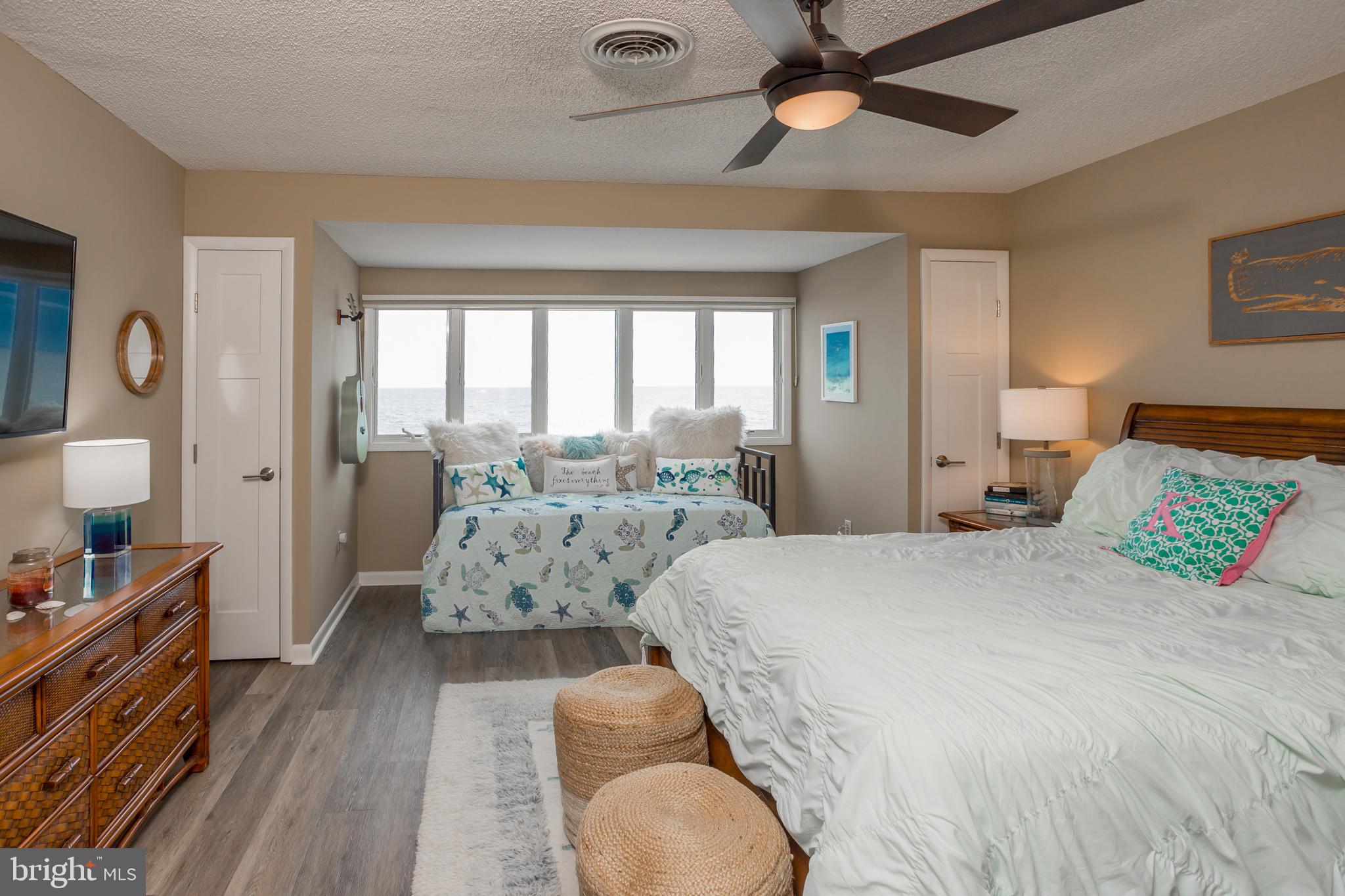 ASPEN EAST - Residential