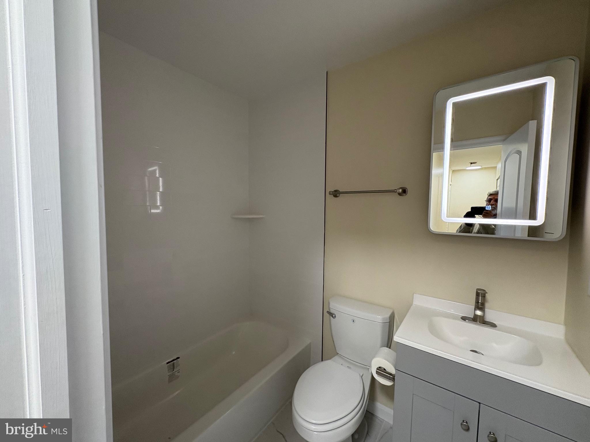 RYON WOODS SUB - Residential Lease