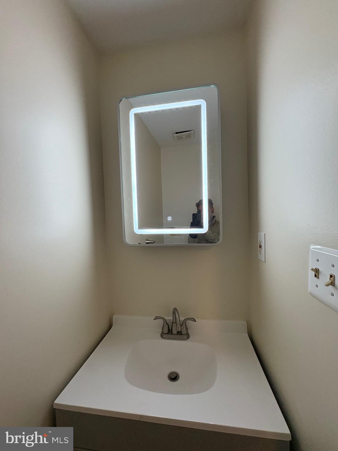 RYON WOODS SUB - Residential Lease