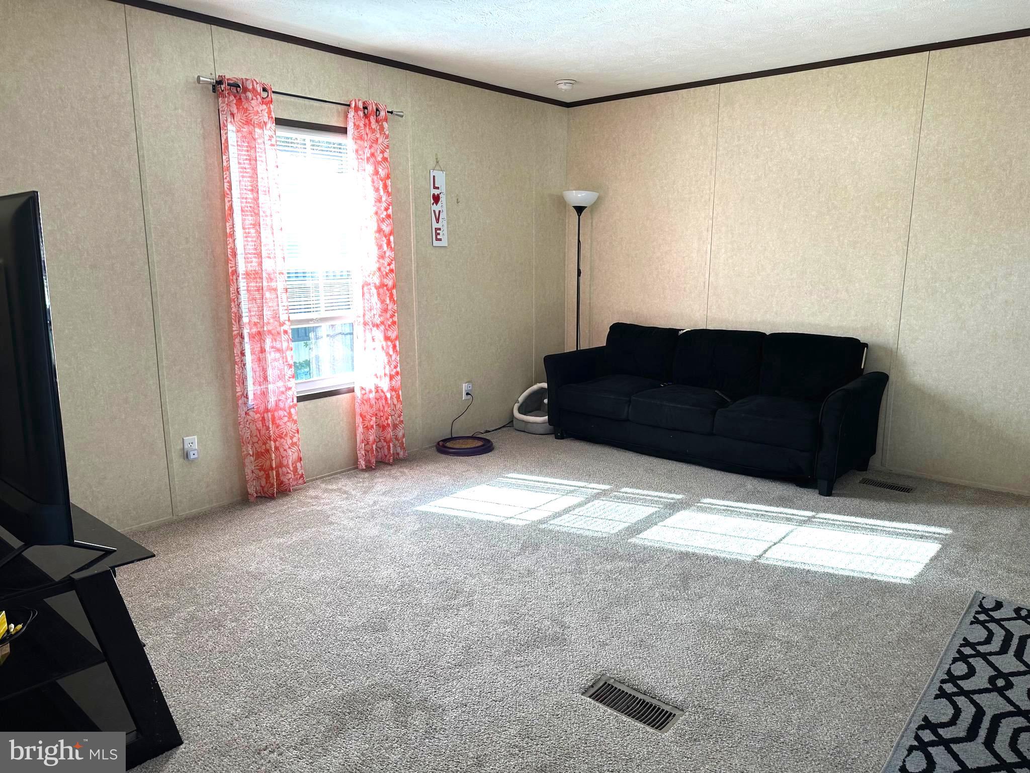 BUSH RIVER - Residential