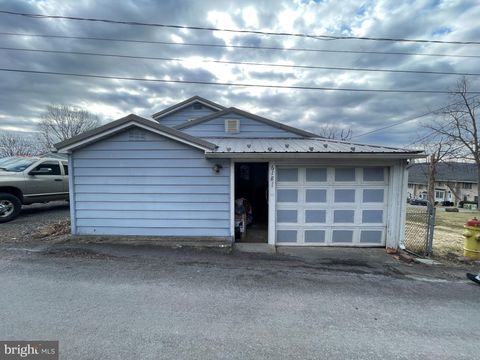 Homes For Sale - 618 Upper Street<br/> DANVILLE, PA 17821