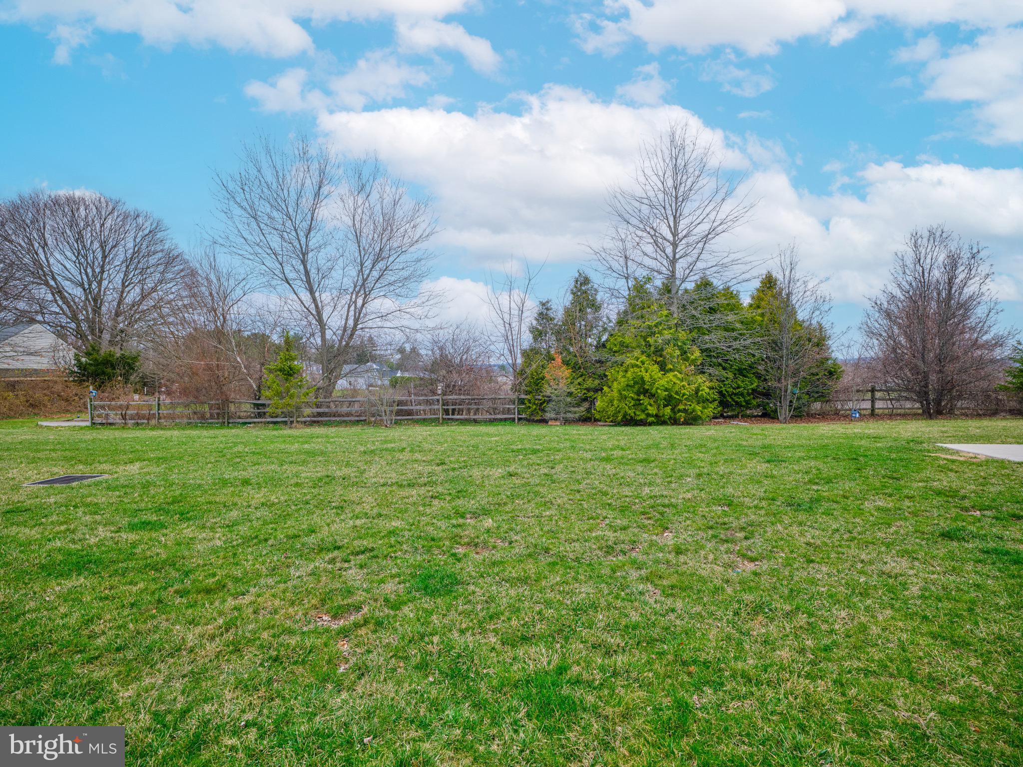 CARRIAGE HILL - Residential