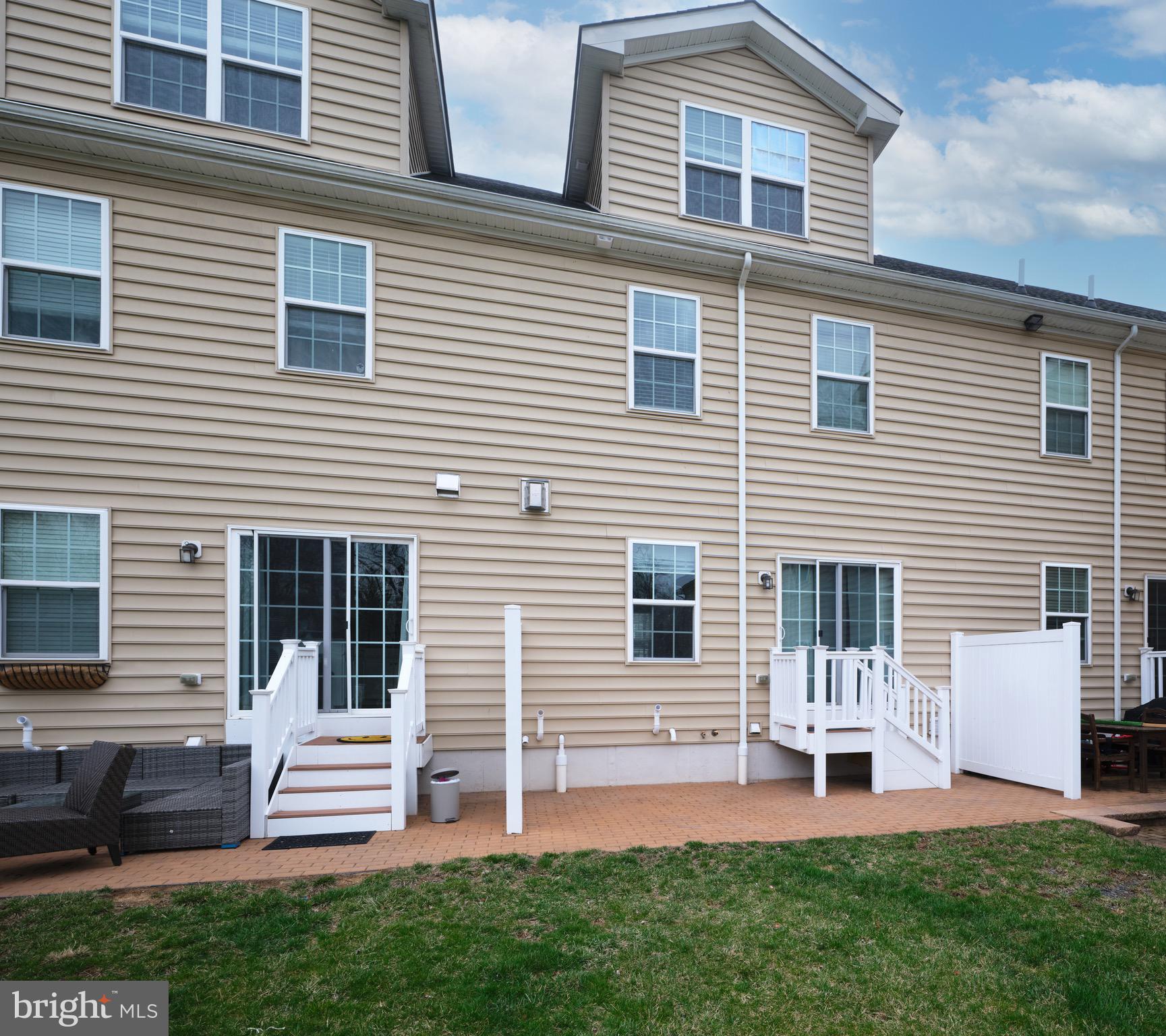 CARRIAGE HILL - Residential