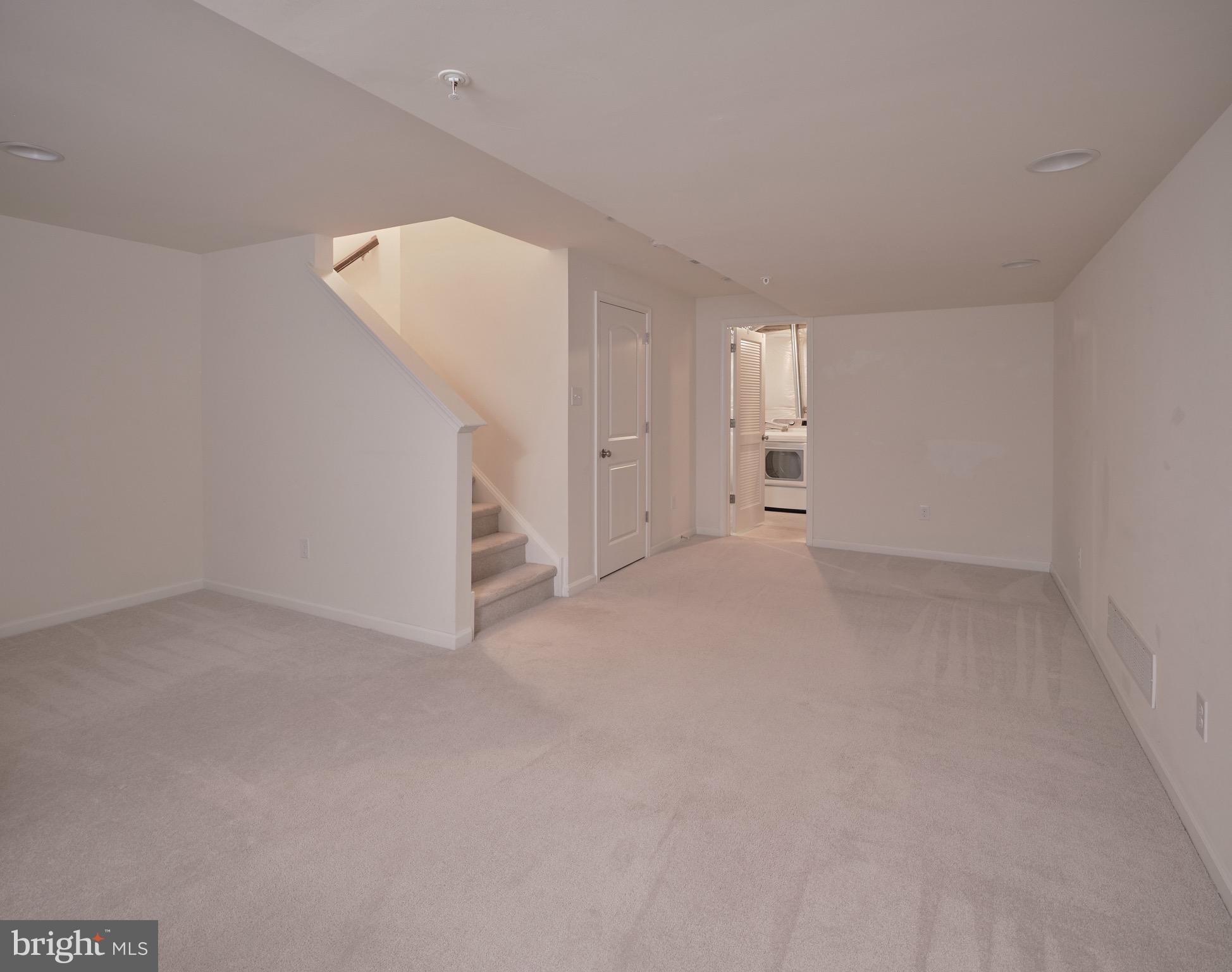 CARRIAGE HILL - Residential