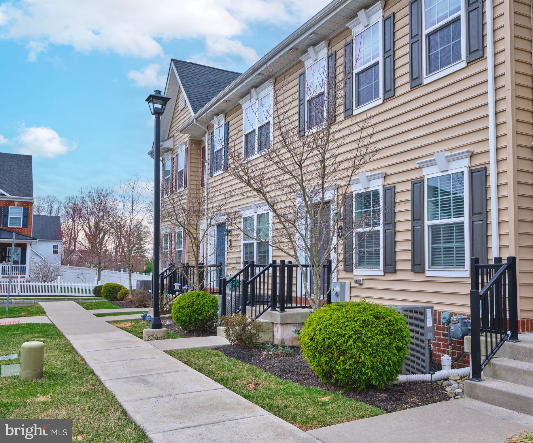 CARRIAGE HILL - Residential