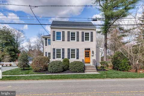 Homes For Sale - 10 Chesterfield Georgetown Road<br/> Burlington County, CHESTERFIELD, NJ 08515