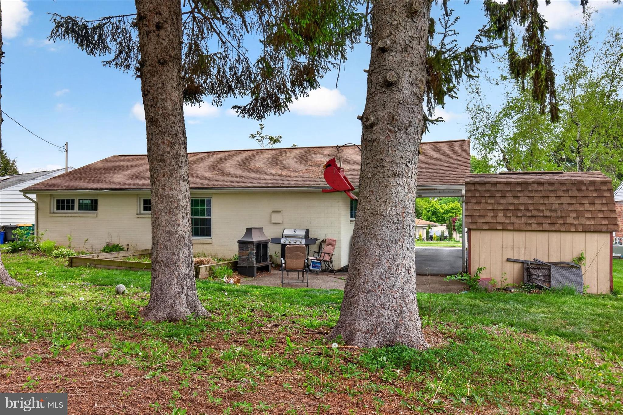 LONG MEADOWS - Residential