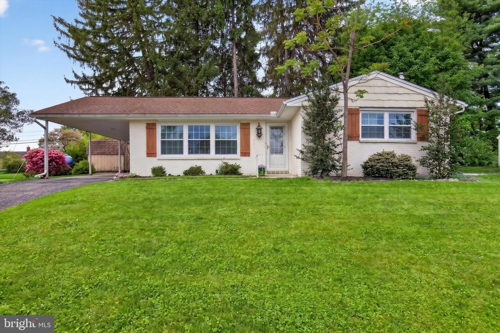 LONG MEADOWS - Residential