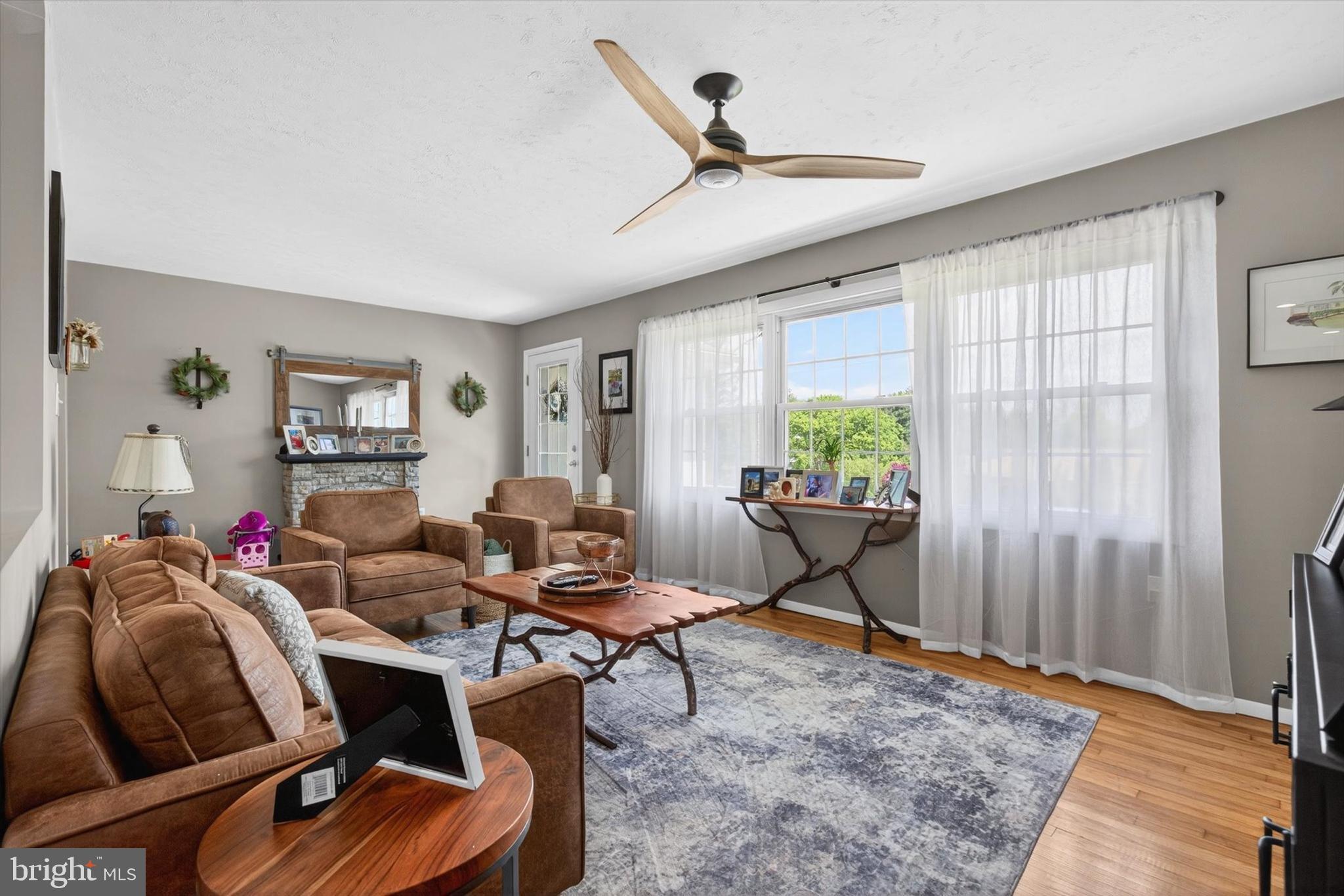 LONG MEADOWS - Residential