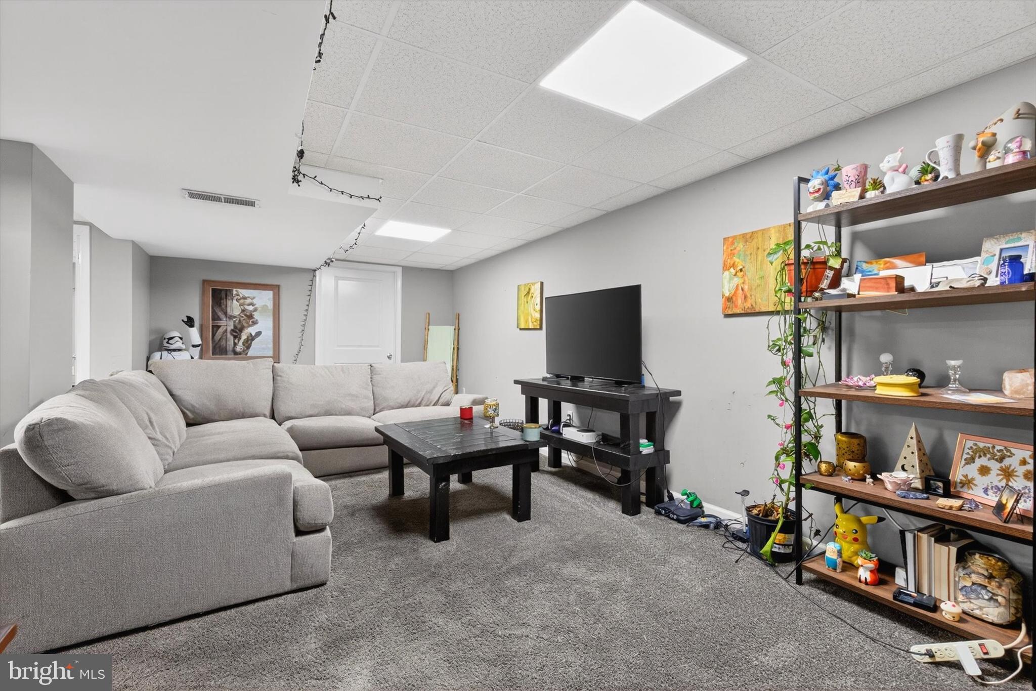 LONG MEADOWS - Residential