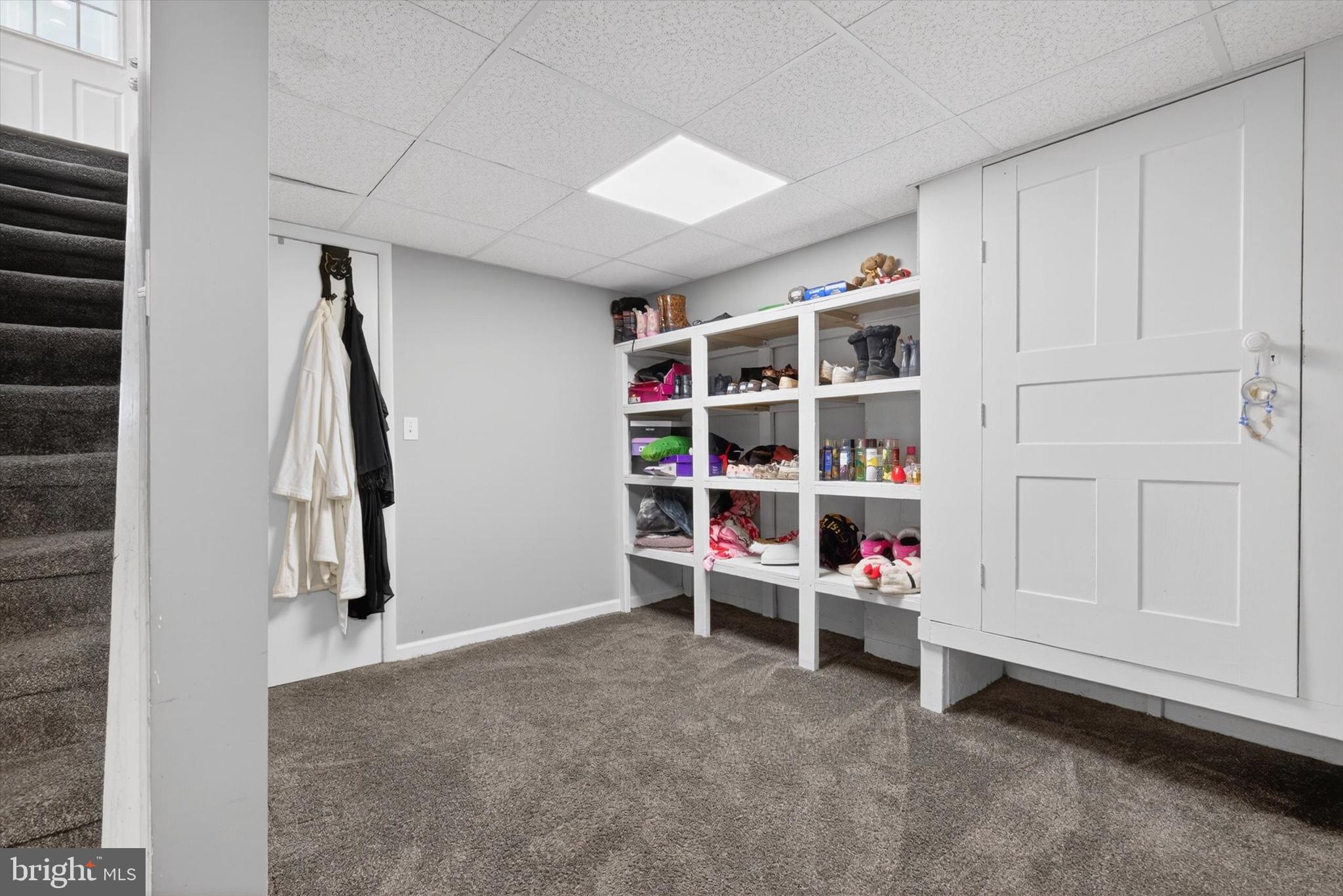 LONG MEADOWS - Residential