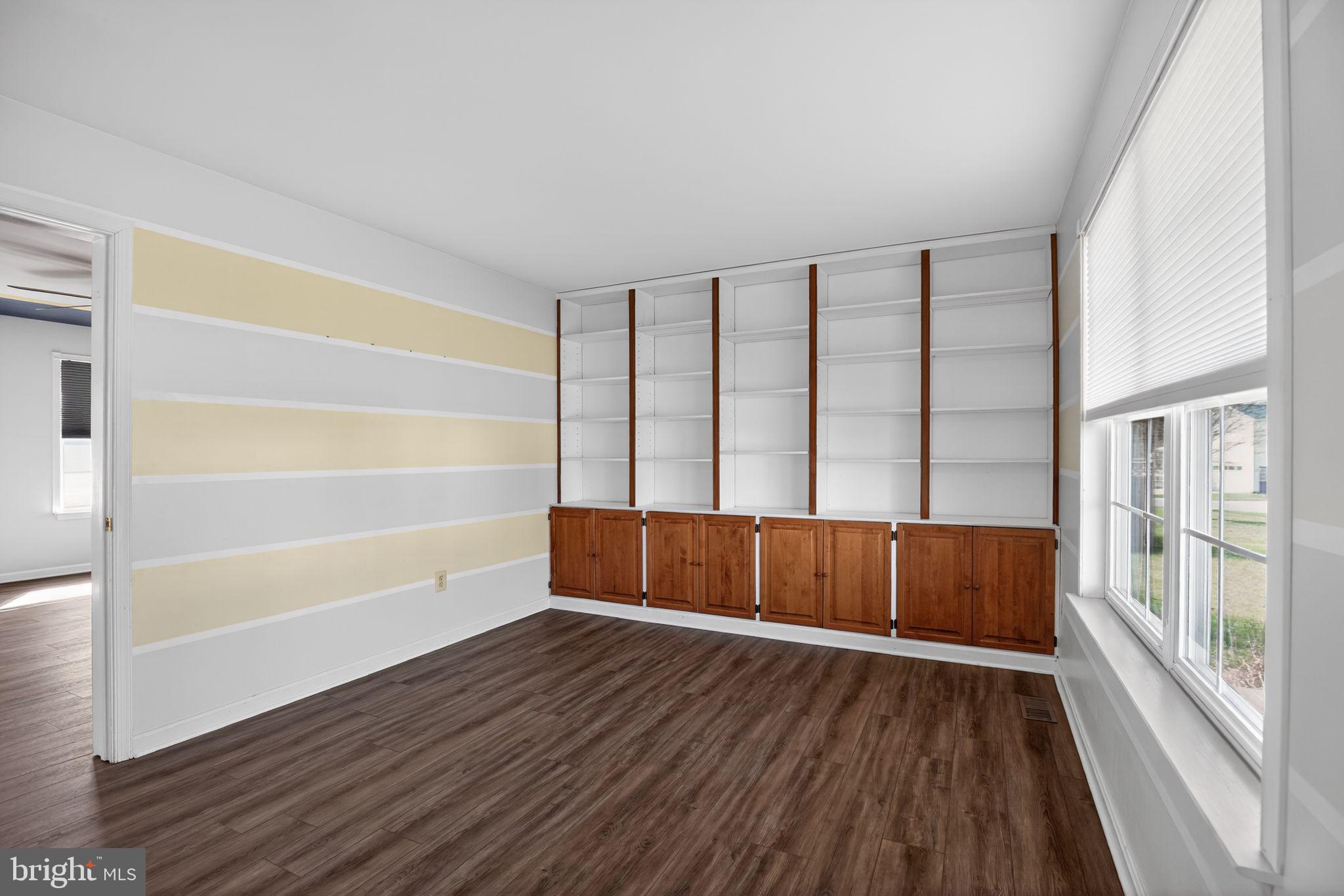 MEADOW LAKE - Residential