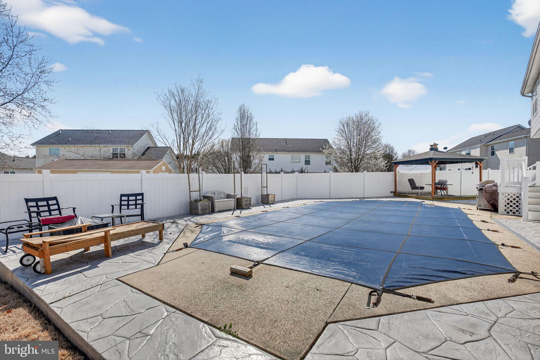 MEADOW LAKE - Residential