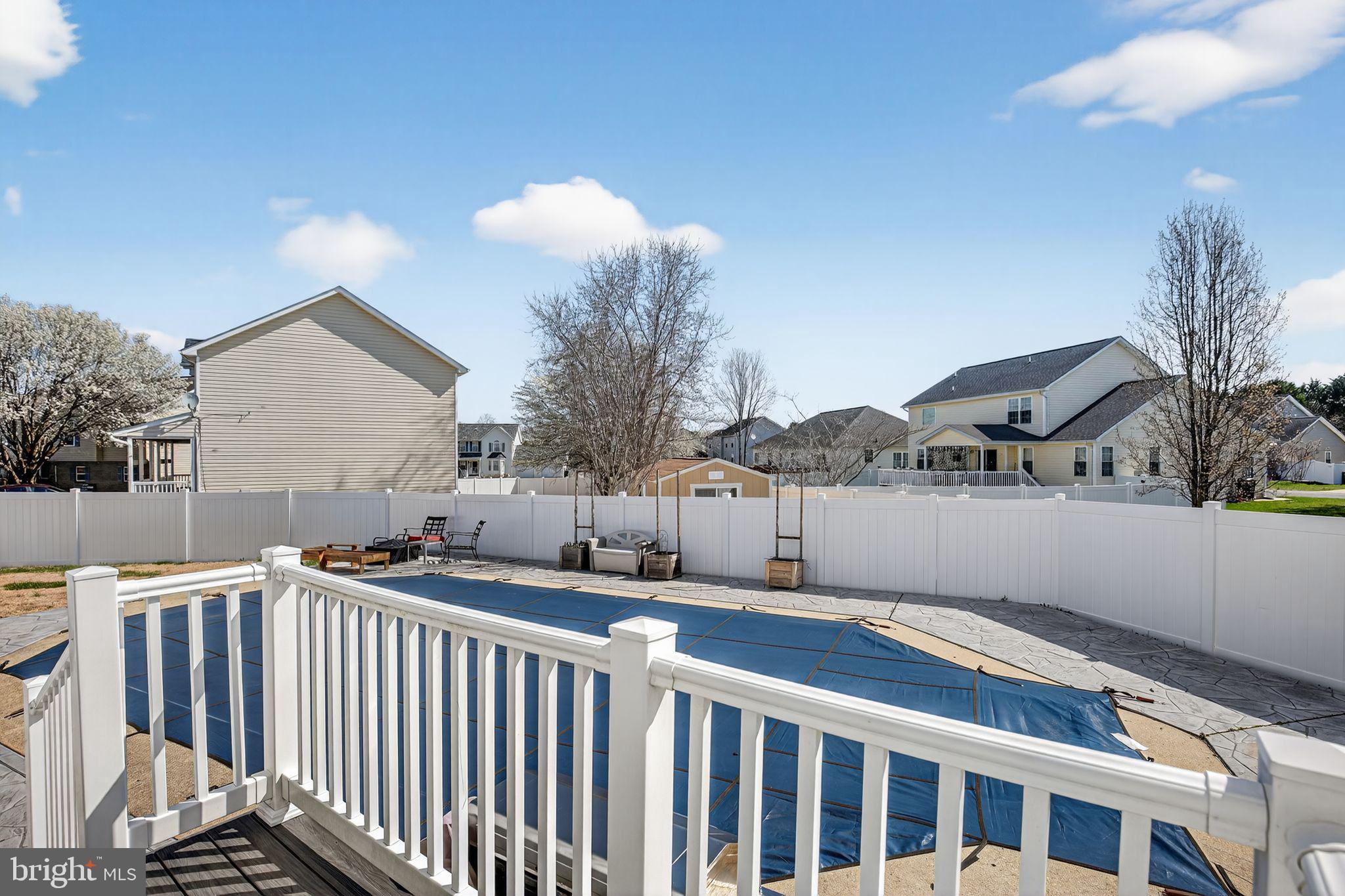 MEADOW LAKE - Residential