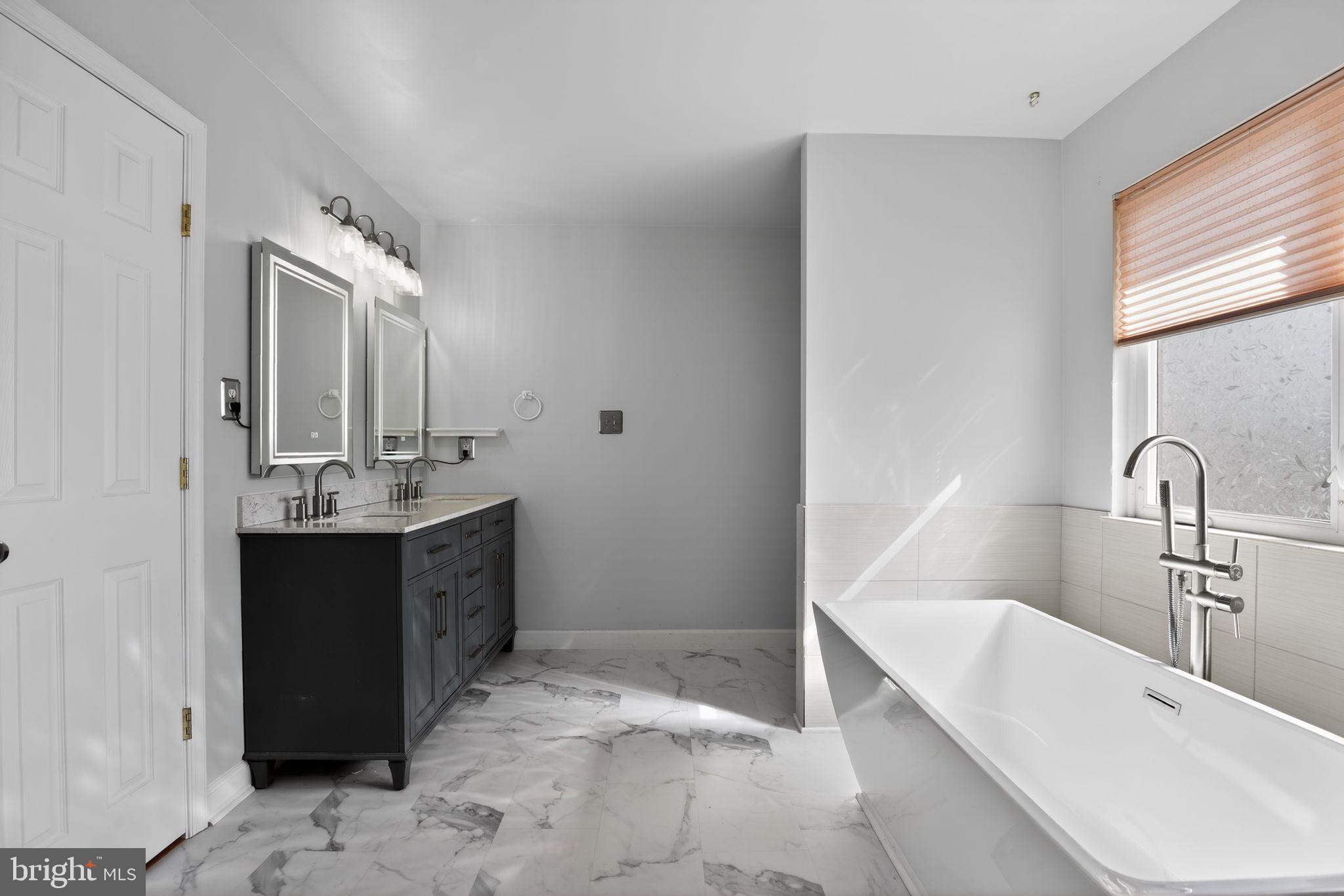 MEADOW LAKE - Residential