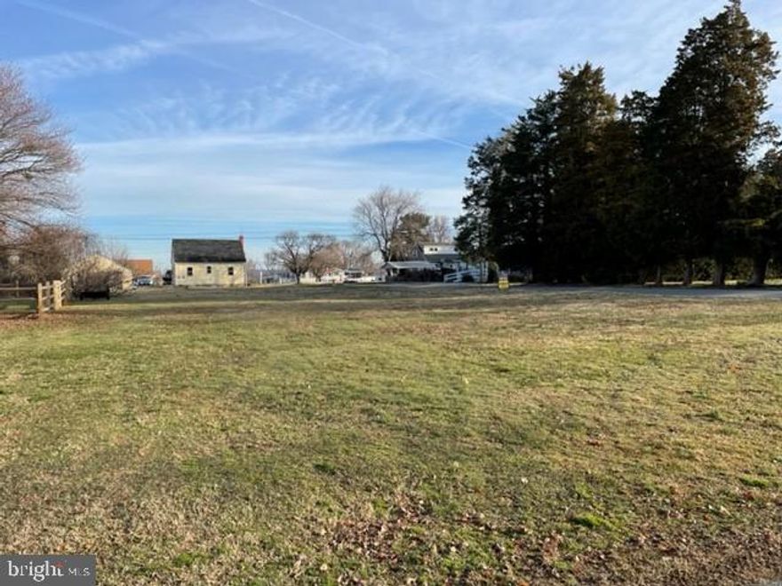 One of two adjoining lots for sale in West View Shores.  Public water available.  Wonderful beach and boat ramp access within the community.  Lots of community open spaces to enjoy.  Outstanding opportunity.
SOLD PRICE REFLECTS THE SALES OF LOTS 156 AND 157 AS A PACKAGE.  BOTH LOTS WERE PERC APPROVED IN JANUARY 2024.